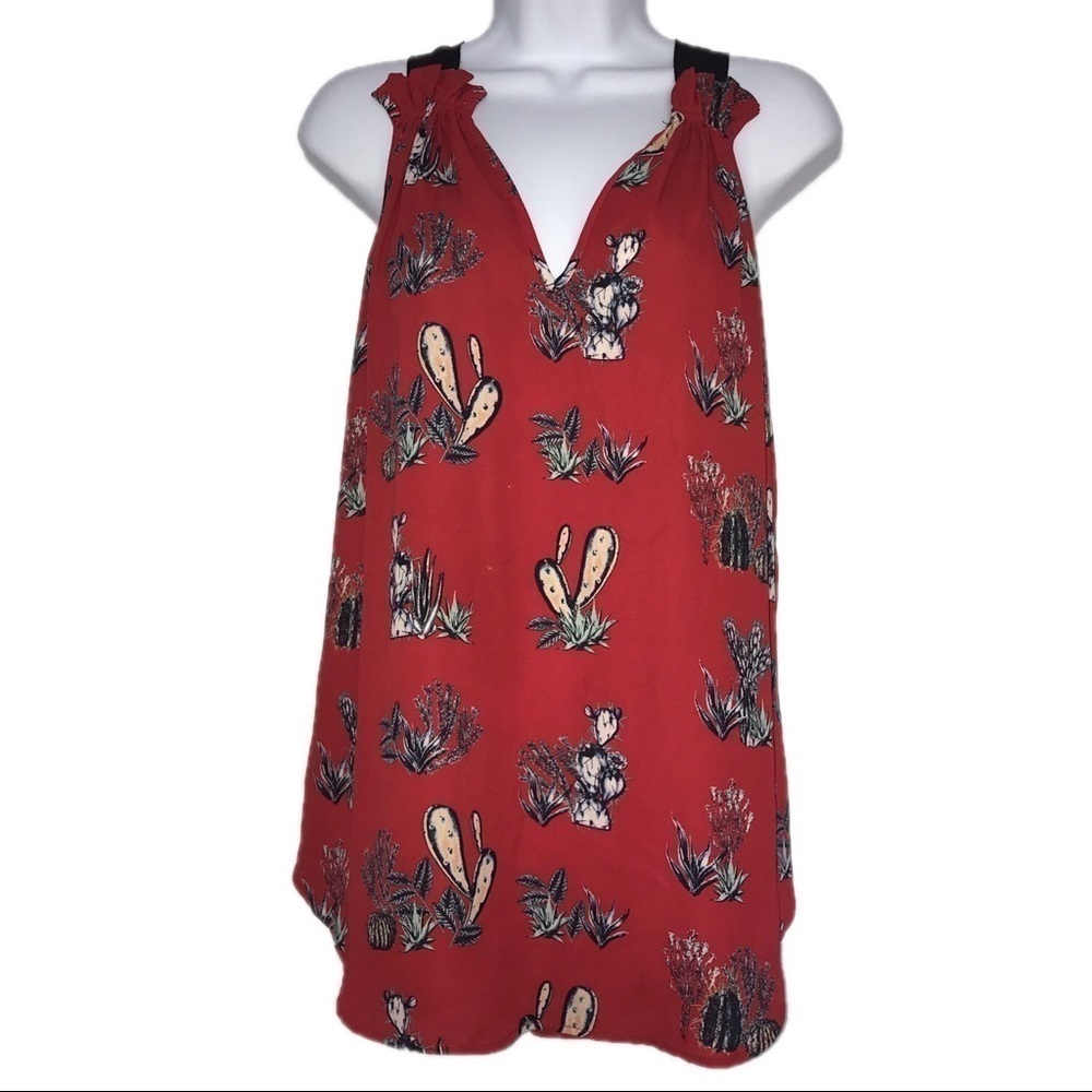 Karen Kane V neck Red Floral Tank Top M